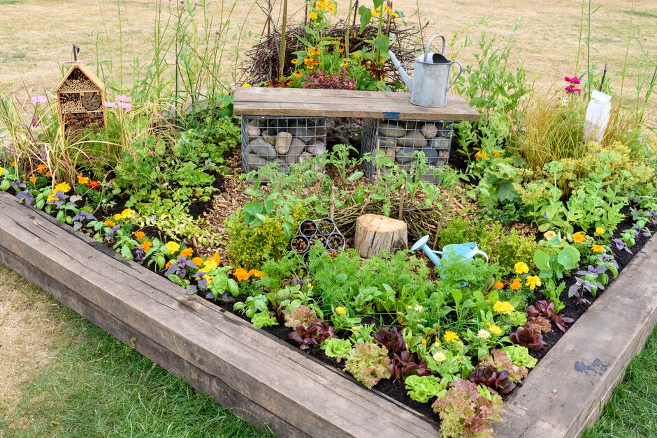 We Can Do It! Greener Border at RHS Tatton Park 2022